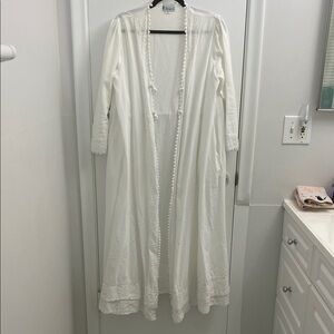 Luxurious Ivory Lace-Trimmed Robe
